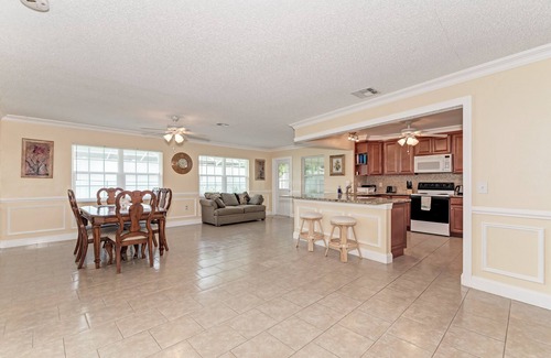 South Venice House | Top-Rated Oceanfront Vacation Rental Near Oberlin Rd