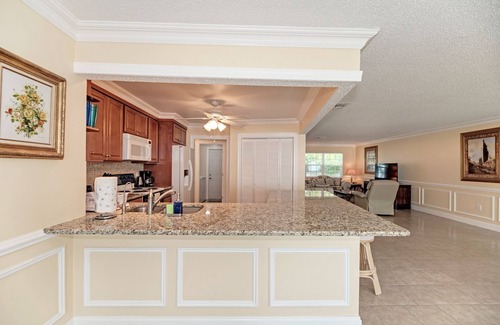 South Venice House | Top-Rated Oceanfront Vacation Rental Near Oberlin Rd