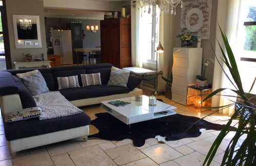 Mouries Villa | Modern House with Pool Near Baux de Provence, Sleeps 8