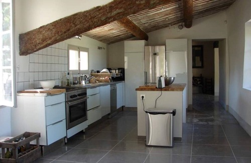 Oppede Villa | Elegant Mas with Heated Pool in the Heart of Luberon