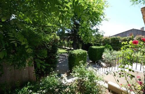 Moules Villa | Inviting Vacation Rental with Pool Near Arles for 8 Guests