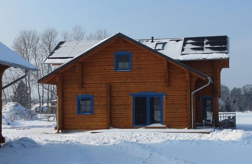 Quitzdorf am See Apartment | Comfortable Vacation Room Hecht-Kammer with Kitchen Access