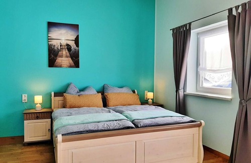 Elsterheide Other | Top-Rated Seeman Vacation Room with Kitchen & Breakfast