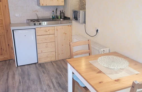Fondo House | Pet-Friendly Vacation Room in Scenic Fondo for Your Retreat