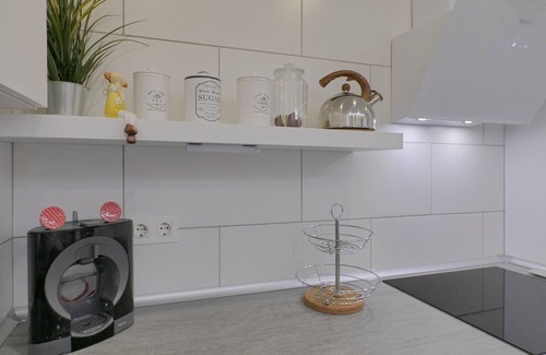 Punta del Hidalgo Apartment | Vacation Studio 'Loft Cerca Del Mar Tenerife' with Shared Terrace, Shared Garden and Wi-Fi