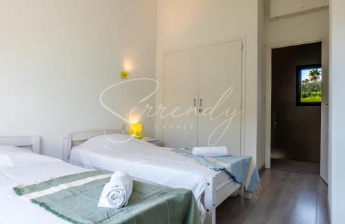 Biot Villa | Idyllic Villa with Pool & Pétanque Court - 10/10 Rated Stay