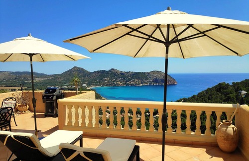 Capdepera House | Idyllic Getaway with Ocean View and Private Pool