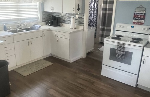 Monticello House | Pet-Friendly Getaway at Conley Bottom - Guest Rated 10/10
