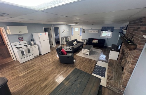 Monticello House | Pet-Friendly Getaway at Conley Bottom - Guest Rated 10/10