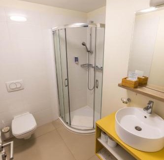 Sarvar Hotel | Experience Comfort at Vadkert Major: Guest Rated 9/10