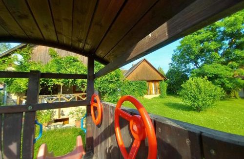 Ispank House | Vadszőlős Porta: Family-Friendly Retreat with Kitchen Access