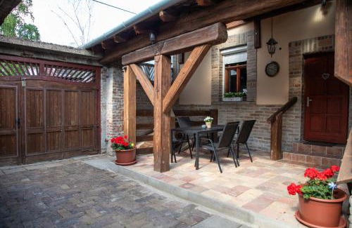 Gyula Apartment | Vadvirág Apartman Gyula 2