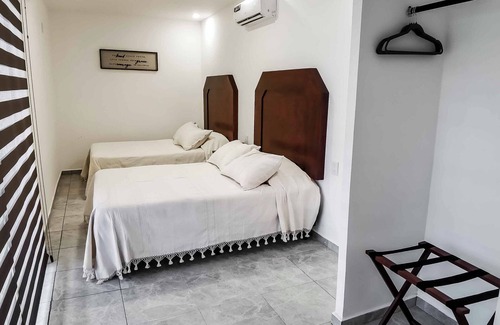 Cuatrocienegas De Carranza Hotel | Top-Rated Vagón Resort with Pool, Spa & Family Amenities