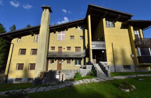 Campo Carlo Magno Apartment | Discover Vagliana Apartment: Pet and Child Friendly Retreat