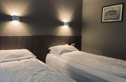 Hofn House | Vagnsstadir Guesthouse: Oceanfront Haven with Great Amenities