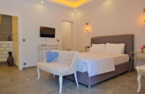 Seydikemer Apartment | Discover Vahide Homes: Villa with Pool and Sauna Awaits