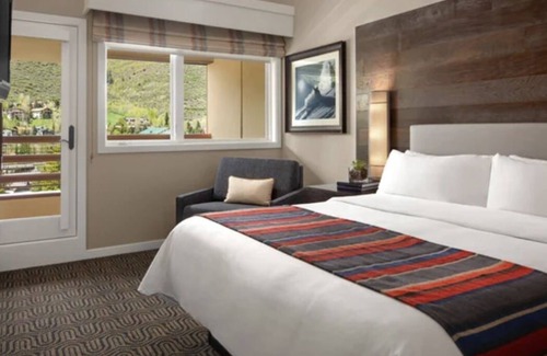 Highland Meadows Resort | Winter Wonderland in Vail: Family-Friendly Retreat Awaits