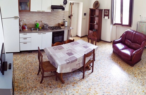 Torre Angela House | Inviting Vailletta Fiorita: Family-Friendly with Spa & Dining