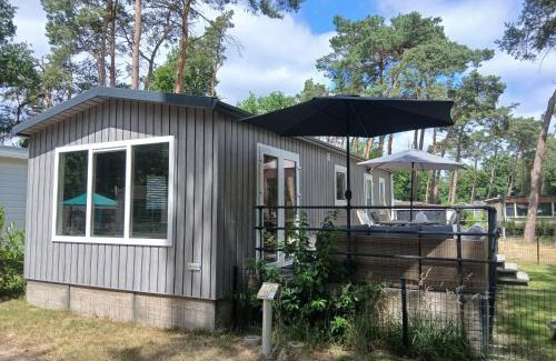 Bocholt Other | Family-Friendly Chalet "Bie mammie en pette" - Guest Rated 9.8