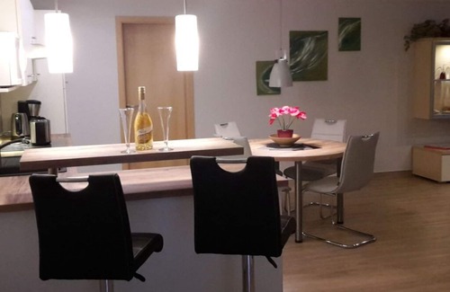 Plau am See House | Cozy Eldeufer I Apartment with Kitchen & Breakfast Amenities