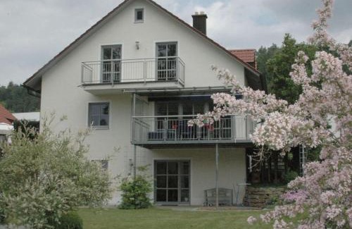 Beilngries House | Family Retreat at Vakantiehuis Altmühltal with Kitchen Access