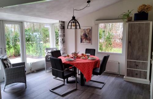 Exloo House | Charming Vakantiehuis Dartien: Pet-Friendly Retreat with Great Reviews
