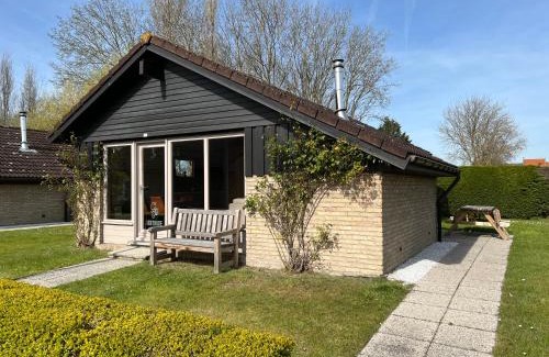 Middelkerke Ski Chalet | Pet-Friendly Vakantiehuis Germaine with 8.9/10 Rating