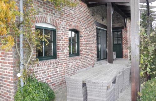 Dranouter House | Experience Montezicht Amidst Dranouter's Scenic Hills