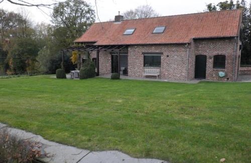 Dranouter House | Experience Montezicht Amidst Dranouter's Scenic Hills