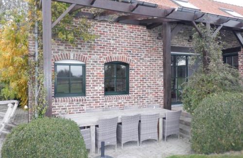 Dranouter House | Experience Montezicht Amidst Dranouter's Scenic Hills