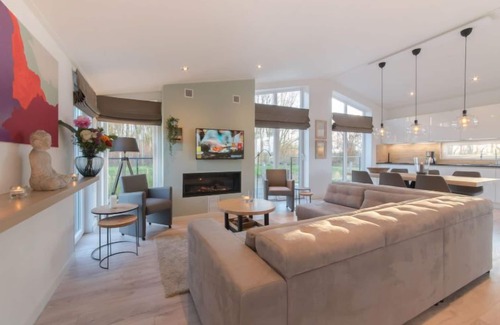 Wemeldinge House | Vakantiehuis Ruisweg 109 by Interhome