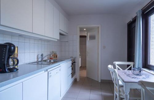 Assebroek House | Cozy Vakantiehuisje Amaryllis: Family-Friendly Retreat