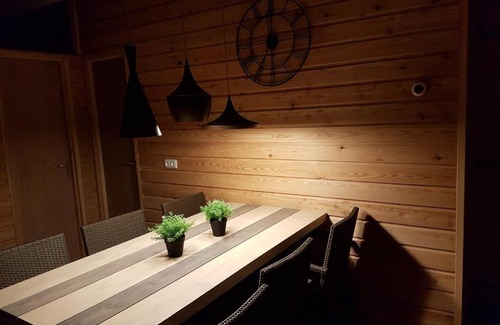 Sellingen Apartment | Pet-Friendly Getaway at Vakantiepark de Bronzen Eik
