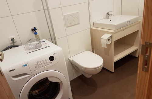 Sellingen Apartment | Pet-Friendly Getaway at Vakantiepark de Bronzen Eik