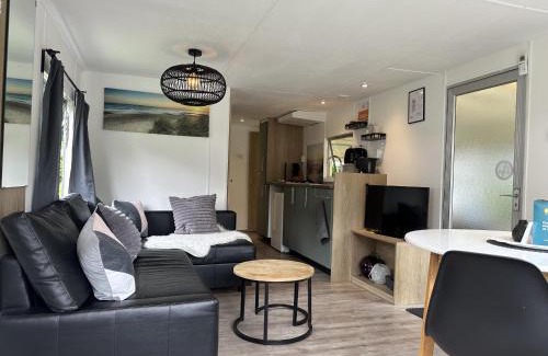 Arcen Ski Chalet | Family-Friendly Vakantiepark Klein Vink with Pools & Pets