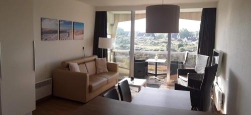 De Panne Apartment | Beautiful Vakantiestudio De Zeeparel in De Panne