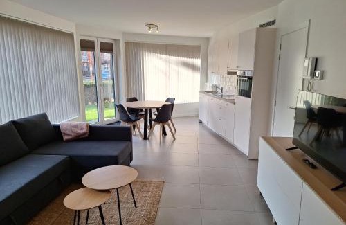 Blankenberge Apartment | Cozy Vakantiestudio Lora with Garden for Families