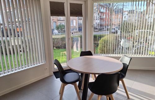 Blankenberge Apartment | Cozy Vakantiestudio Lora with Garden for Families