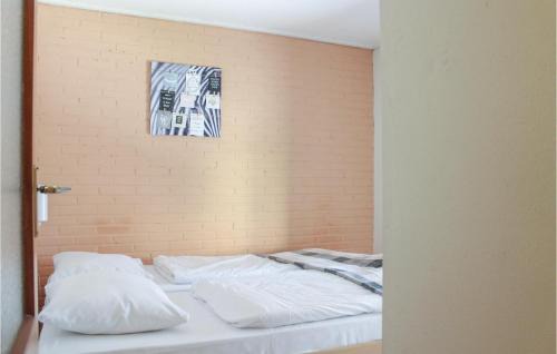 Simpelveld Apartment | Pet-Friendly Vakantiewoning 3 with Pool & Child Amenities