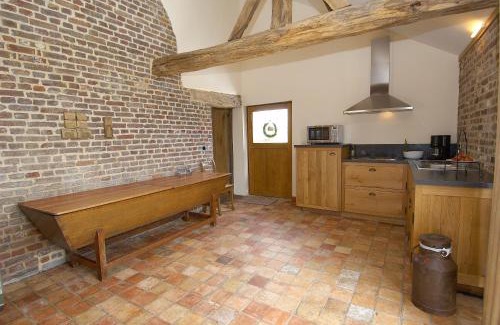 Maaseik House | Family-Friendly Vakantiewoning Venderhof - 4-Star Retreat
