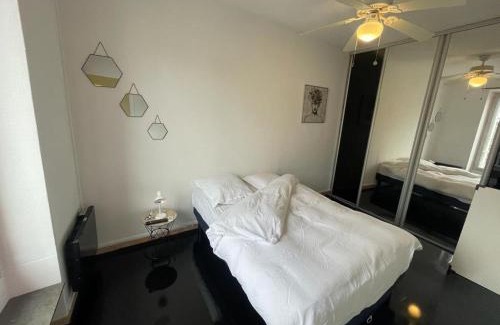 Etampes Apartment | Valérie Hotel: Family-Friendly Stay with Great Reviews