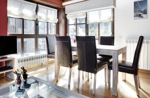 Baqueira Apartment | Premier Val de Ruda Luxe 21 - Family-Friendly Retreat