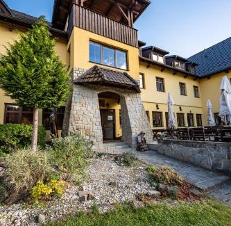 Pozlovice Hotel | Premier Stay at Valašský Hotel a Pivní lázně OGAR