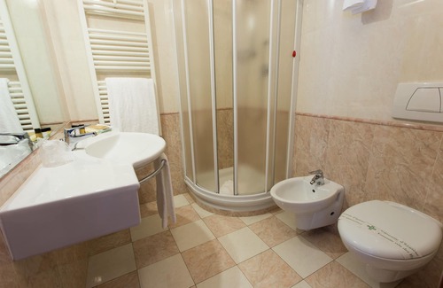Brione Hotel | Vald Hotel: Rated 8.6/10 with Pool and Spa Amenities