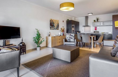 Portimao House | Vale da Ribeira 2BDR House W/Pool by LovelyStay