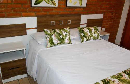 Socorro Hotel | Oceanfront Vale das Orquídeas Pousada: Guest Rated 9.4/10