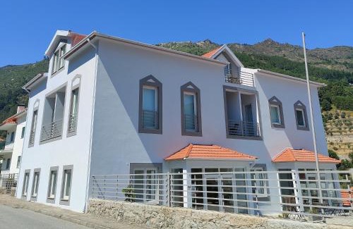 Manteigas Hotel | Discover Vale do Zêzere Hotel: Family-Friendly Retreat
