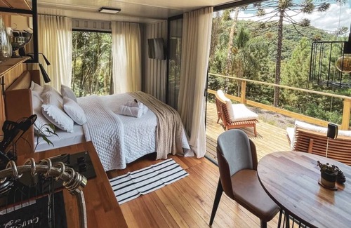 Doutor Pedrinho Cabin | Vale Dos Pinheiros