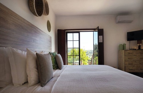 Sao Bartolomeu de Messines House | Vale Fuzeiros Nature Guest House: Rated 9.4, Pool & Spa