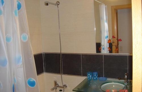 Alt Aneu Apartment | Family-Friendly Stay at Valencia de Aneu TP with Top Reviews